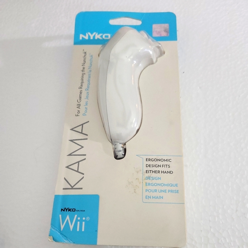 NWOT Kyoko Kama NunChuck Control For Nintendo WII